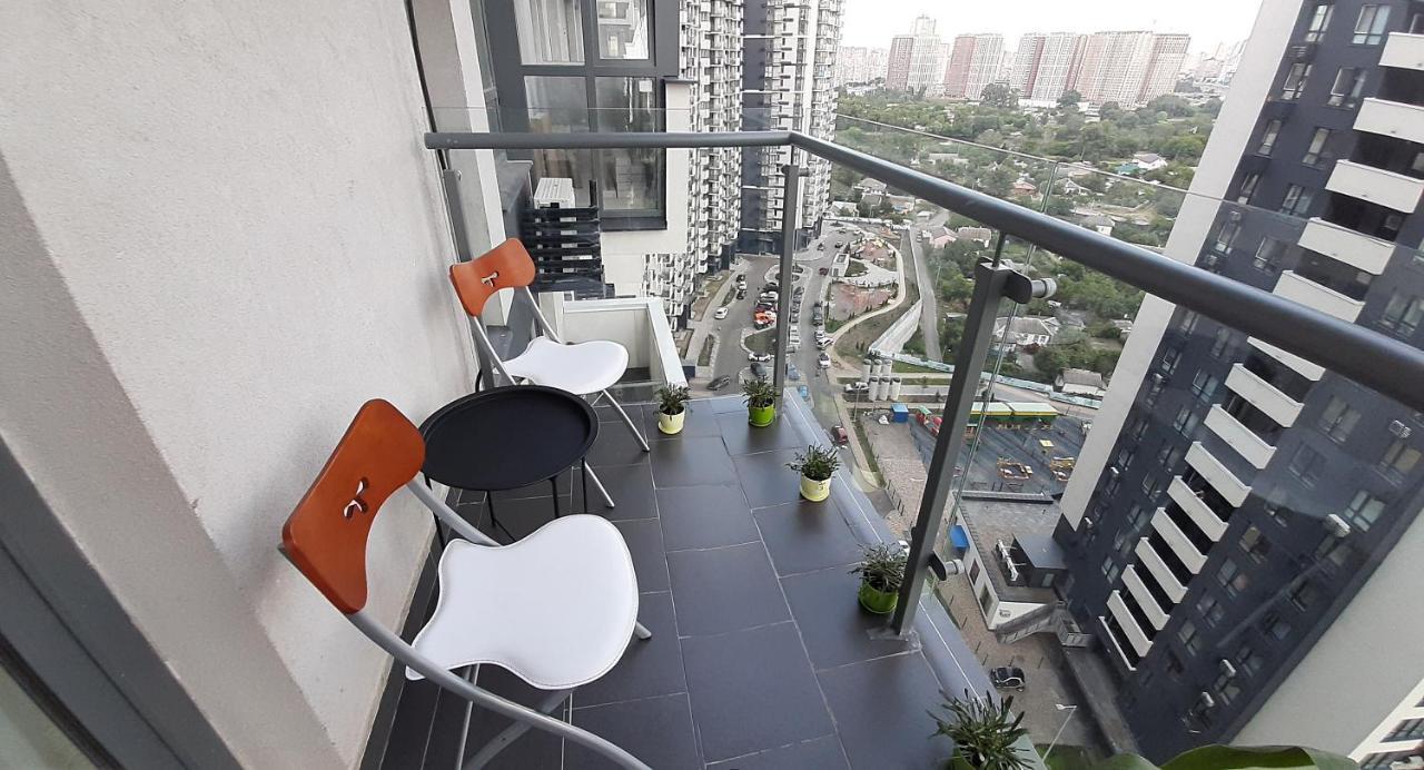 Красивая Квартира С Шикарным Видом У Метро Apartment Kyiv Exterior photo