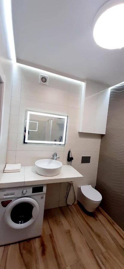 Красивая Квартира С Шикарным Видом У Метро Apartment Kyiv Exterior photo