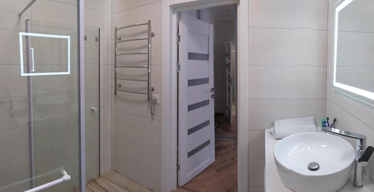 Красивая Квартира С Шикарным Видом У Метро Apartment Kyiv Exterior photo